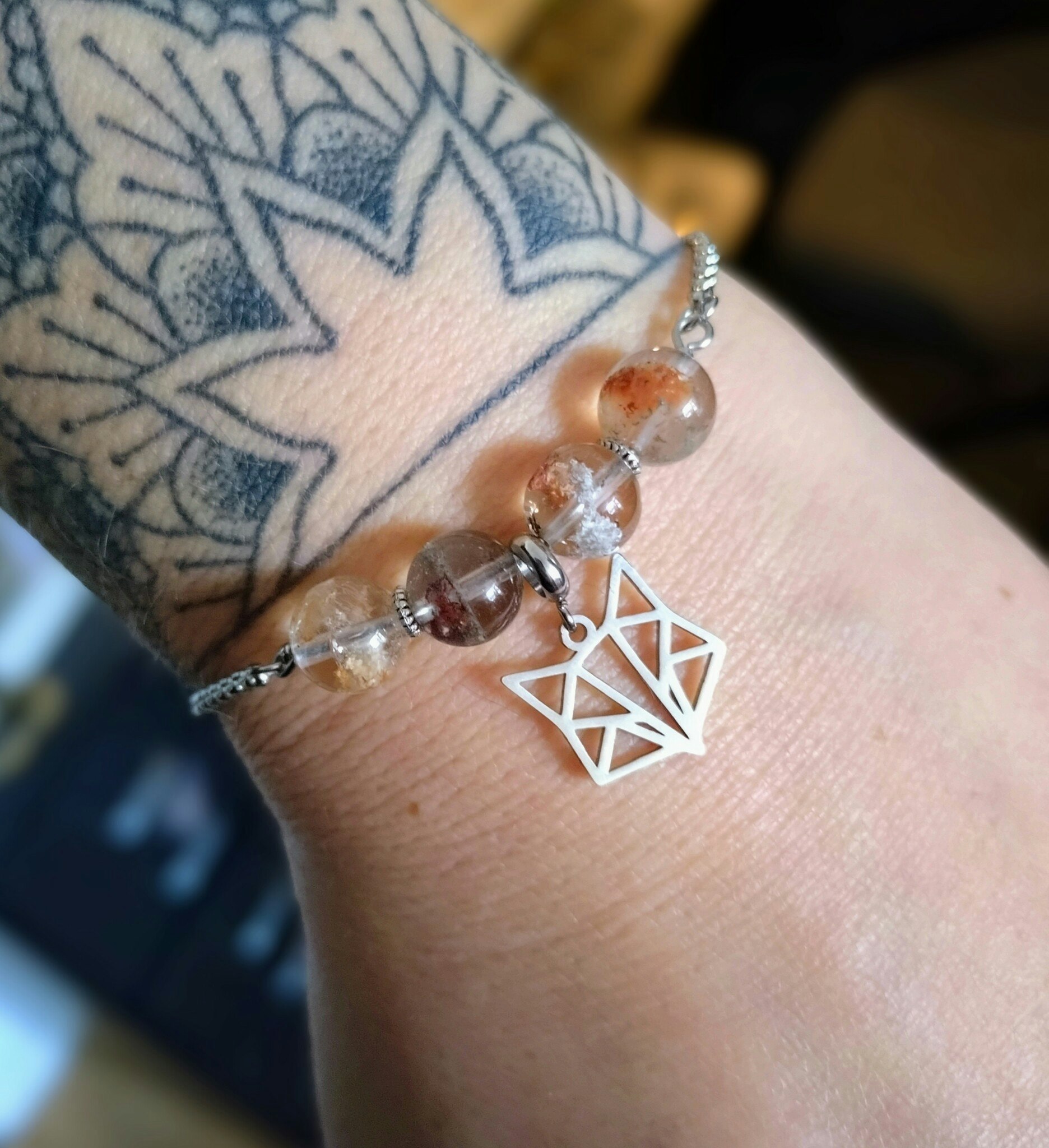 Foxy Lady armband med Trädgårdskvarts av rostfritt stål av olika kristaller