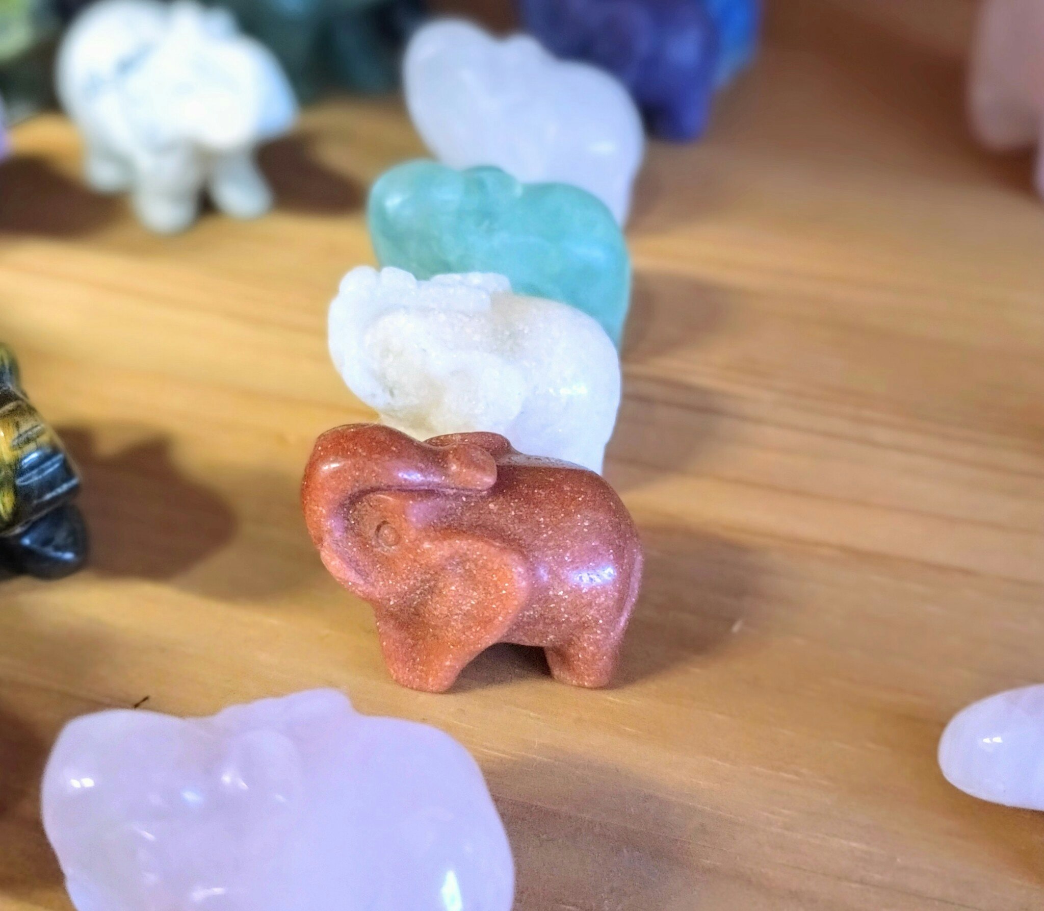 Elefanter av olika kristaller 3.5 cm