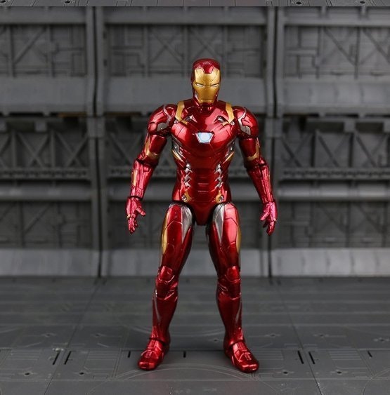 Iron Man Leksak Deluxe Action Figur