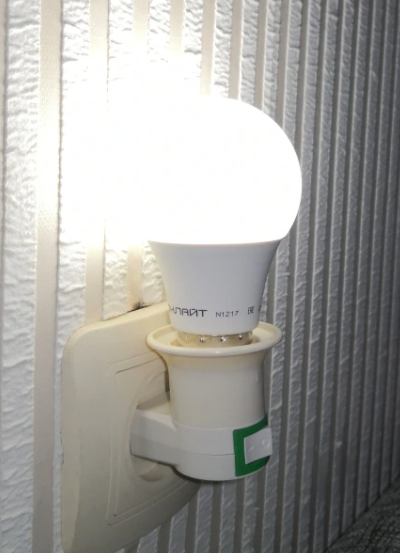 E27 EU-kontaktadapter med strömbrytare E27 Socket Lamp Base Socket Extra Lampa