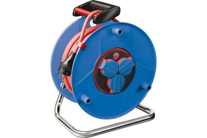 Kabelvinda plast fast centrum 3-uttag 50m, H05RR-F3G1,5 IP44