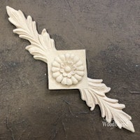 WoodUbend® 2112 Flower on Square Pediment, mått 17x5cm