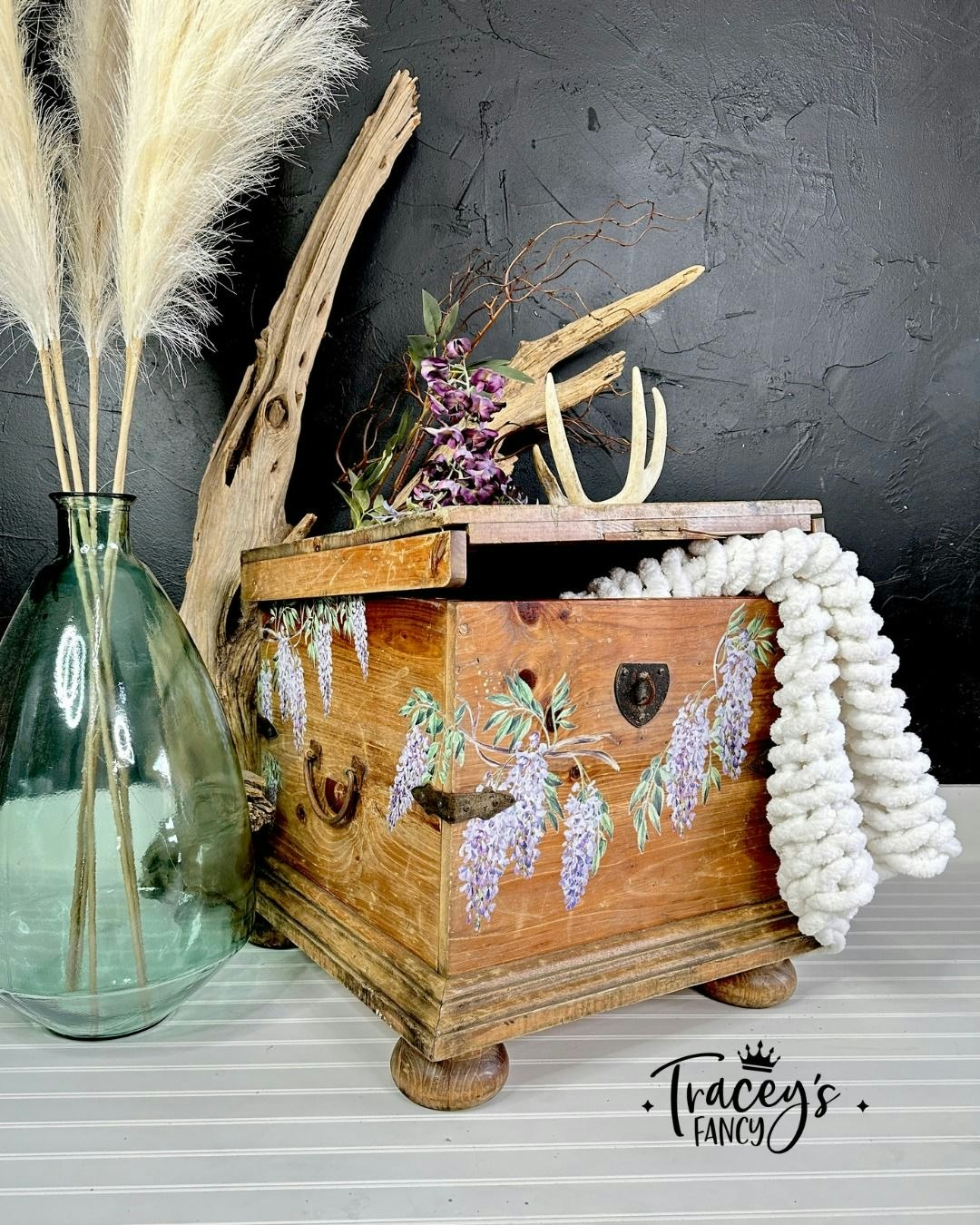 TRANSFERMOTIV - Belles and Whistles - Wisteria