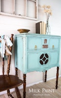 Homestead House - Milk Paint - LAURENTIEN