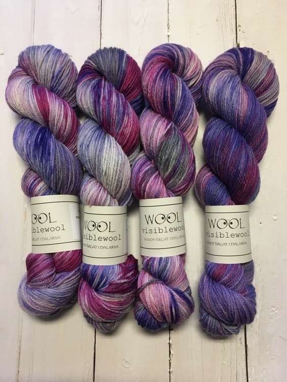 Visiblewool handfärgat garn Merino Sock DK Blåbärsfröjd