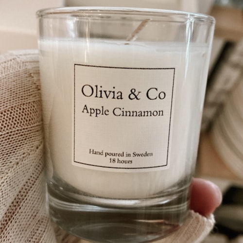 Doftljus Olivia & Co (litet) - Apple Cinnamon