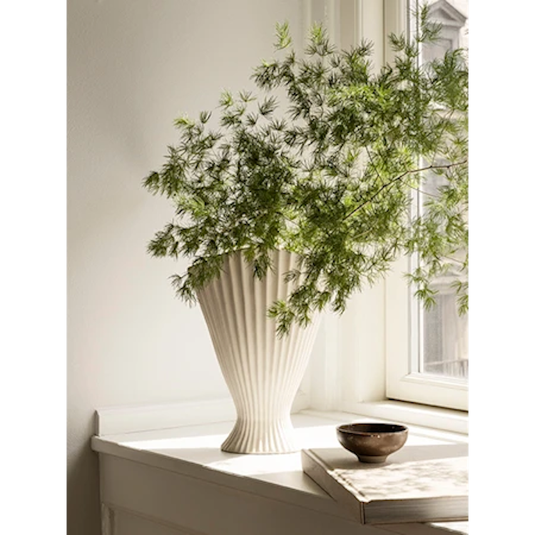 Vas Fountain Stengods - Benvit