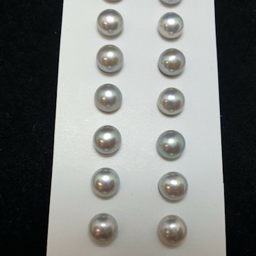 Silvergrå runda pärlor 5-6 mm. Pris/par