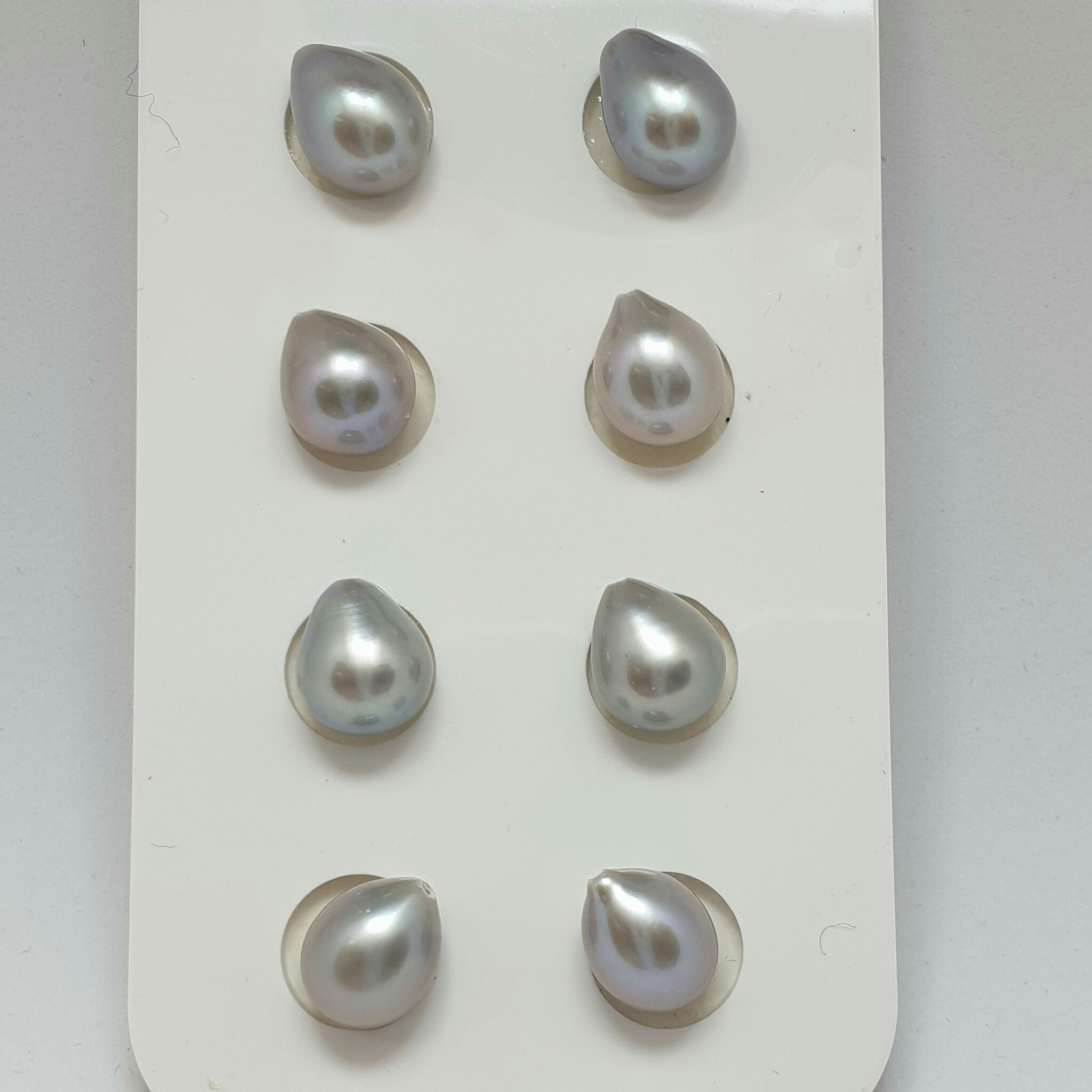 Silvergrå droppformade pärlor 8,5-9 mm