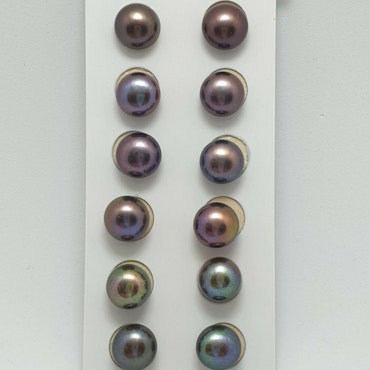 Button formade blå-gröna pärlor 8-8,5 mm