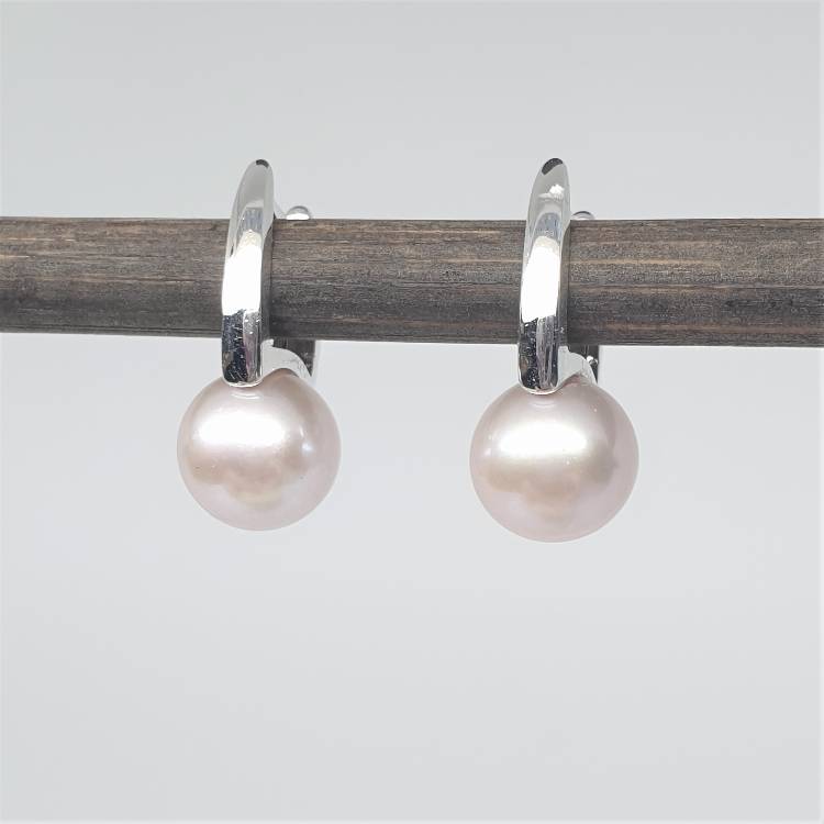 Eleganta örhängen i silver med 8,5 mm rosa pärla