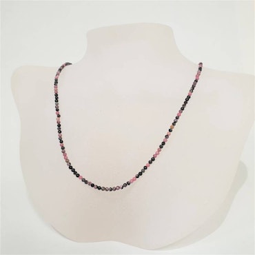 Halsband med 2,5 mm rhodonit i rosa och svart