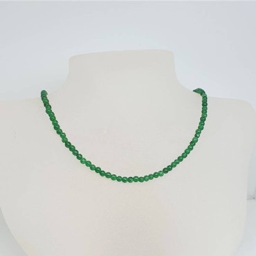Halsband med grön 3mm agat