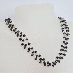 Långt halsband silverlänkar med svart onyx