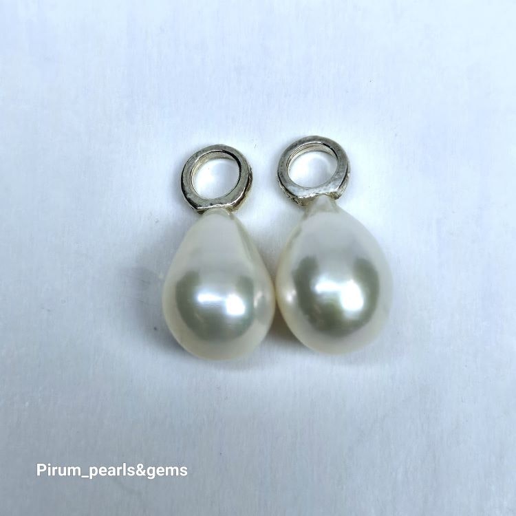 Vit pärla 9 mm på silverögla