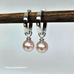 Vacker liten rosa pärla 6,5 mm på silverögla