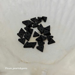 Onyx, matt, små trianglar 6 mm lösa