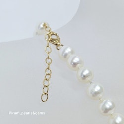 Halsband med vita runda pärlor 6,5 mm, extra långt