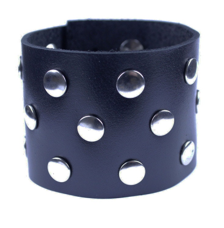 Leather bracelet Round rivets