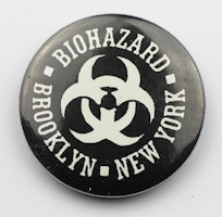 Pin Biohazard