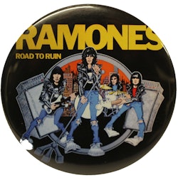 Ramones road to ruin XL badge