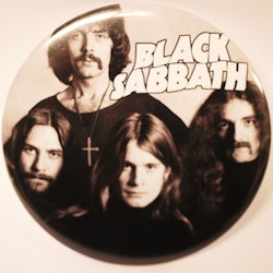 Black sabbath retropic XL badge