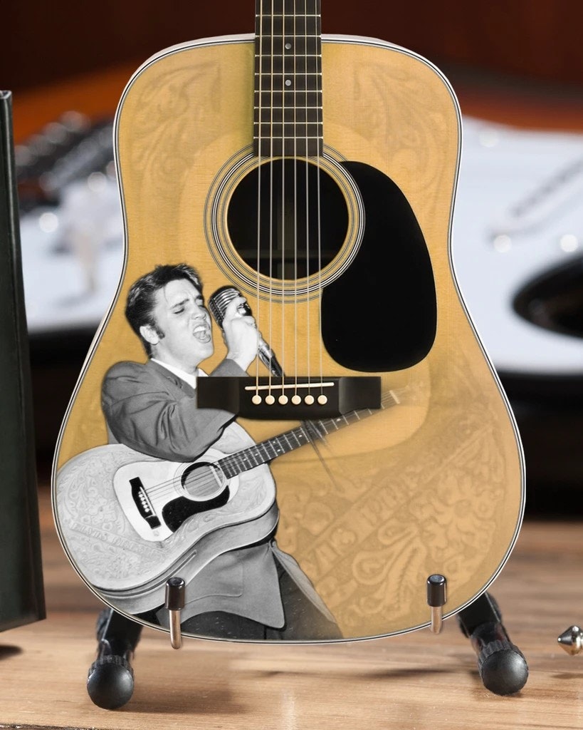 Elvis Presley 55&#39; Tribute Acoustic Mini Guitar Model