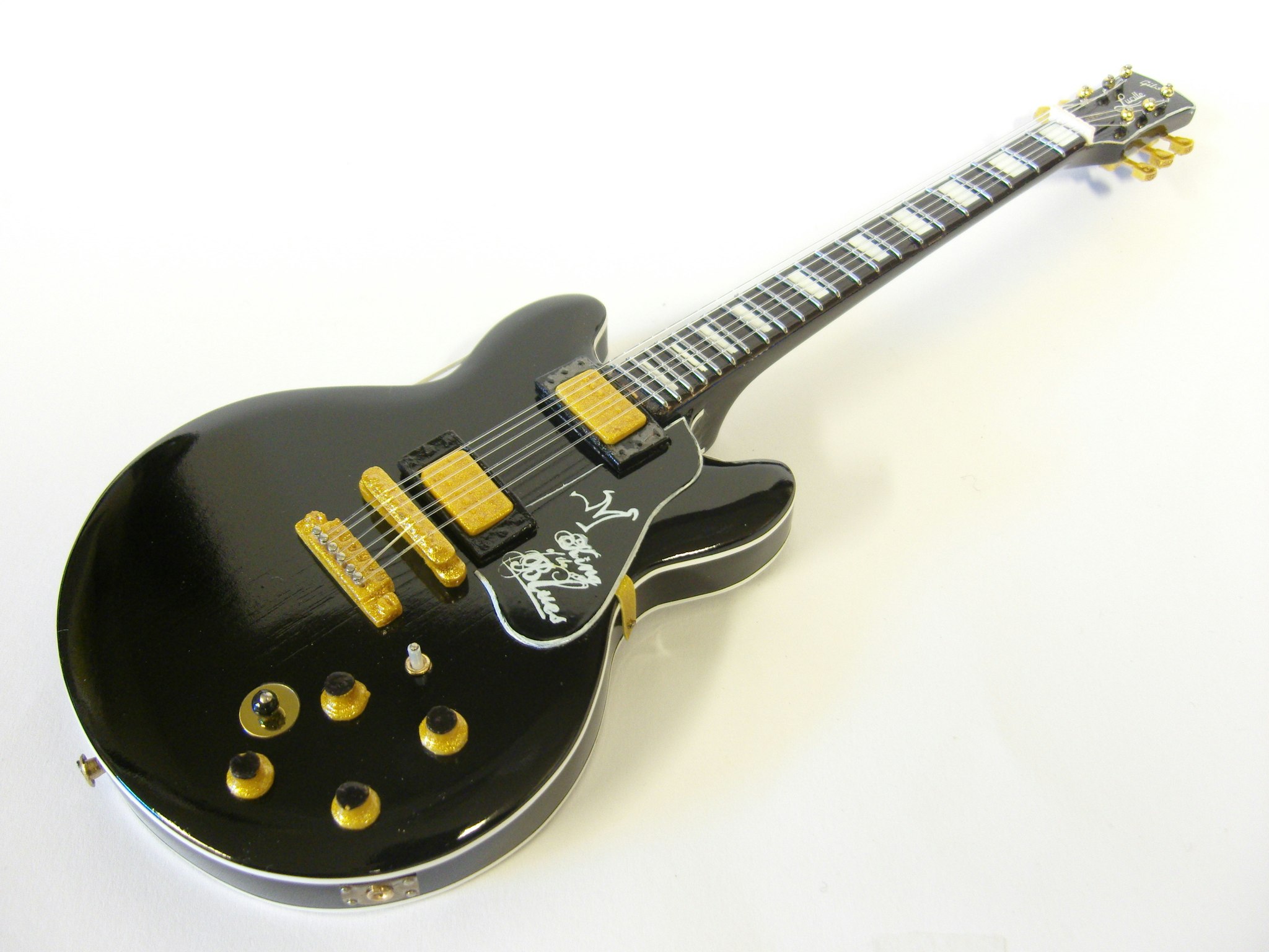 BB King "Lucy" replica.