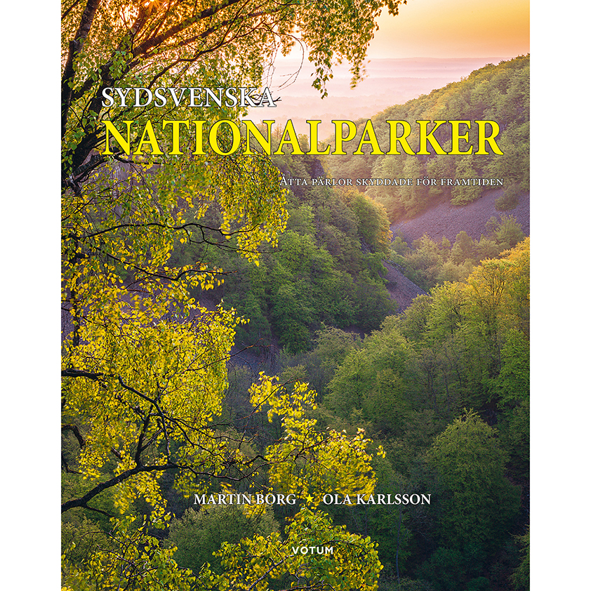 Fotobok om Sveriges åtta sydliga nationalparker.