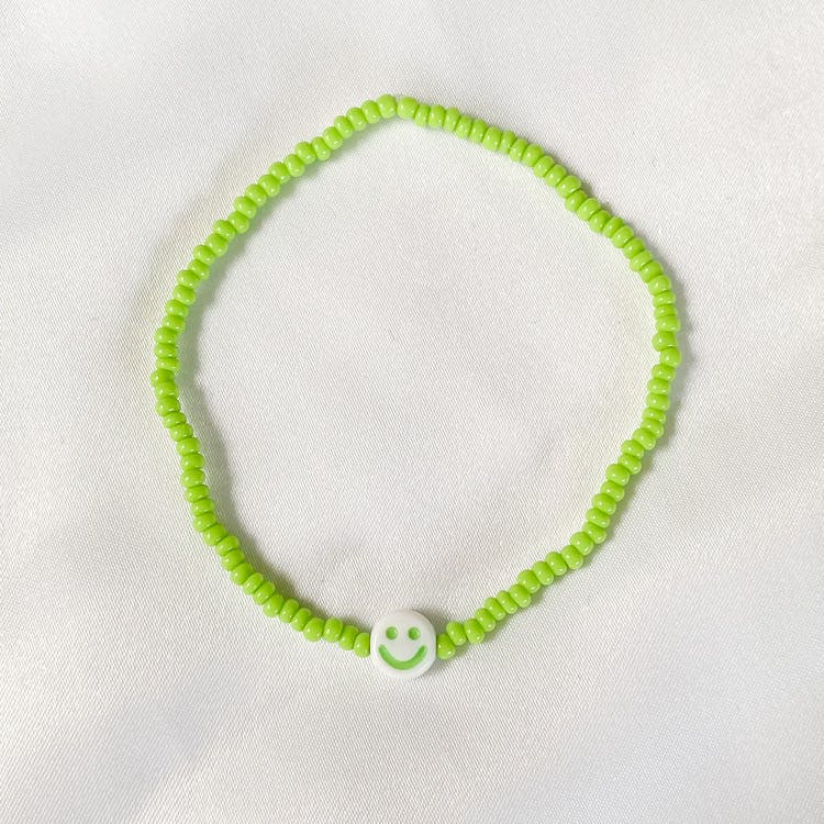 Färgade smiley Armband