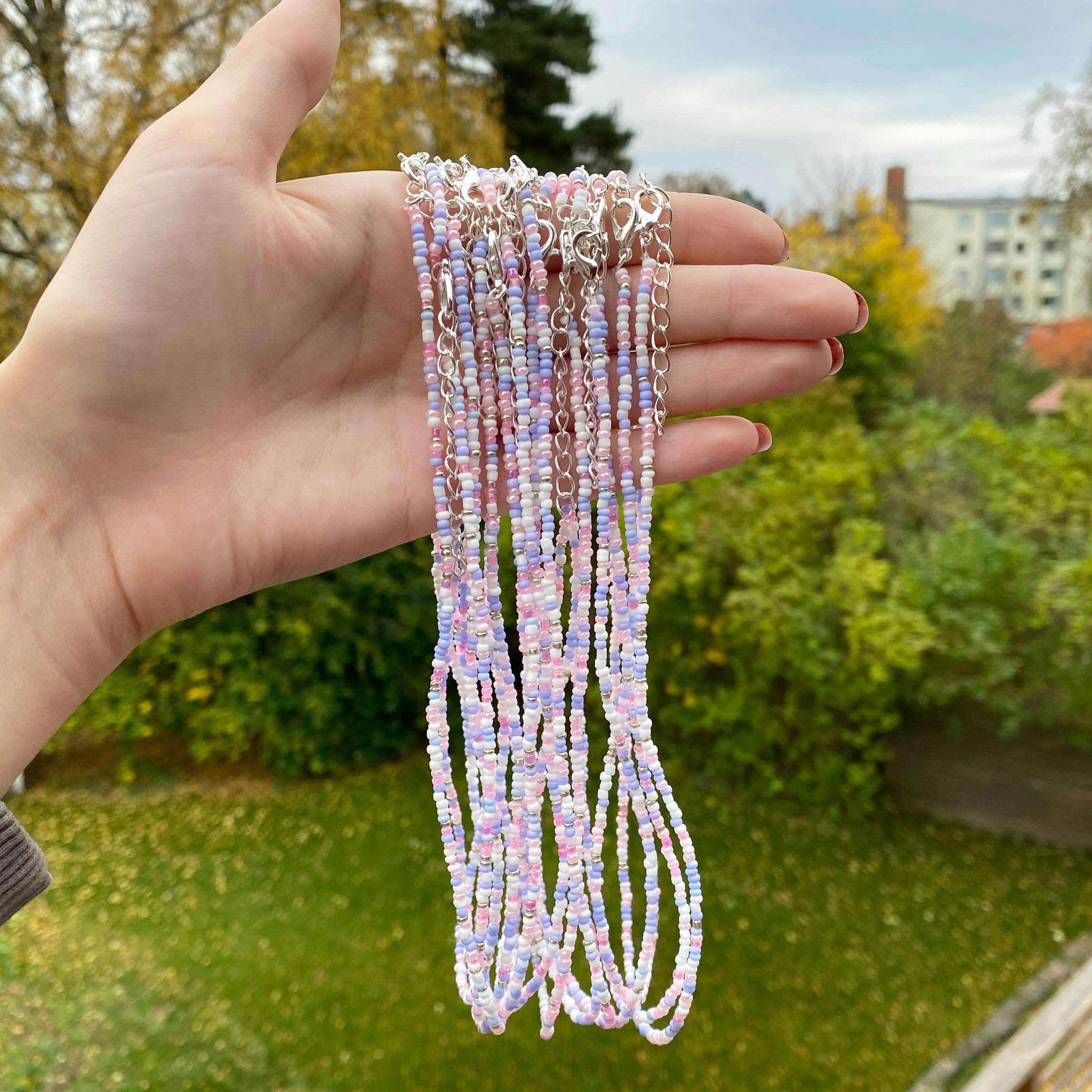 Vitt Blått Rosa Pärlhalsband