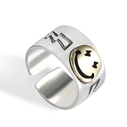 Chunky smiley Ring