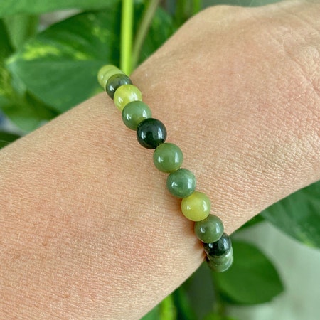 Nefrit Jade 6mm pärlor Armband