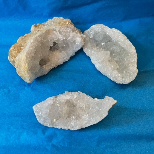 (FYND) Bergkristall Geod 8,5cm