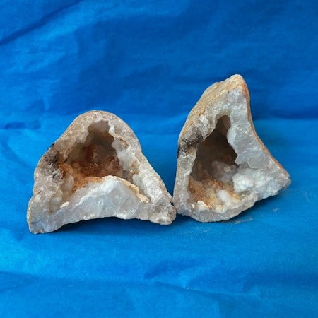 (FYND) Bergkristall Geod 12 cm