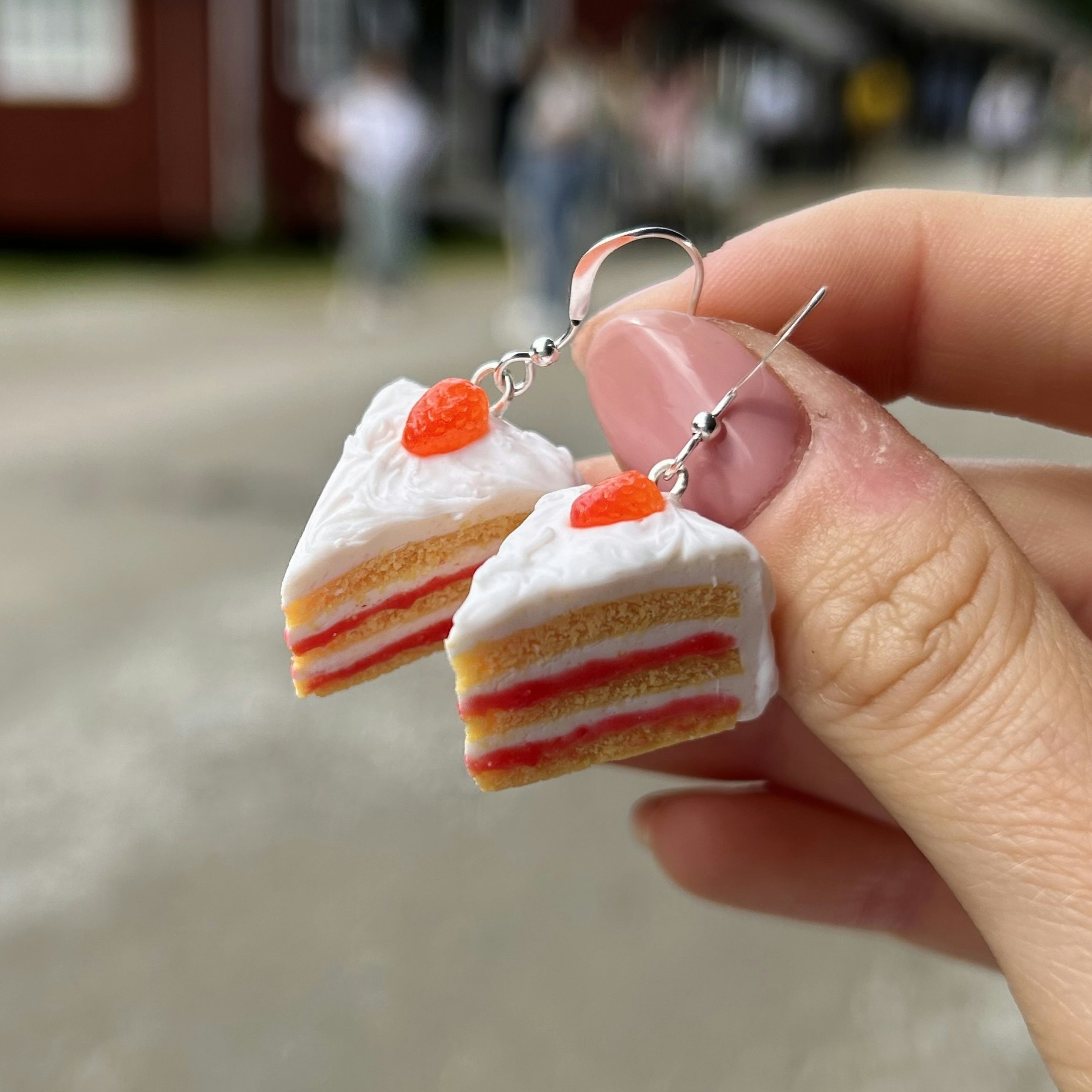 Jordgubbstårta örhängen