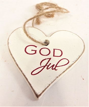 Julpynt, hjärta i trä med text "God Jul", med snöre