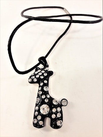 Halskedja med svart giraff och strass, 2 varianter