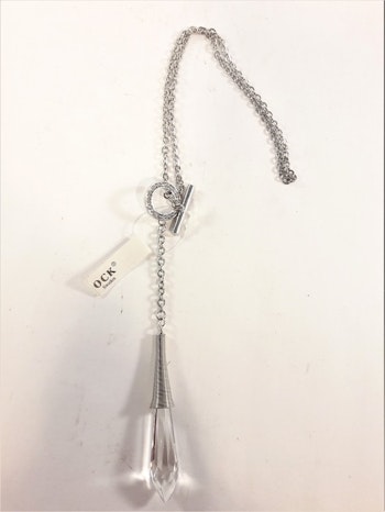 Halsband med transparent hänge och strass