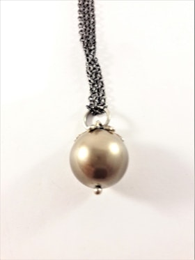 Sött Halsband med Stor Kula Ljusbrun