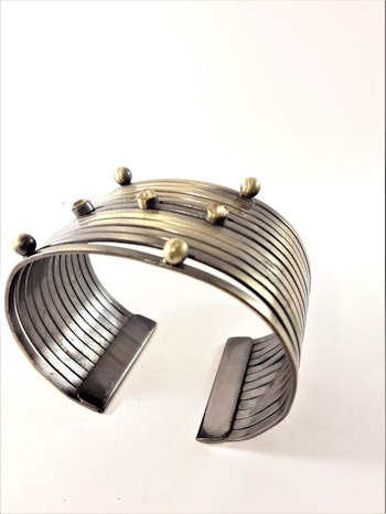 Brett Stelt Armband Guldfärg