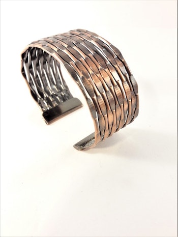 Genombrutet Stelt Armband Kopparfärg