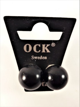 Örhängen med svart pärla