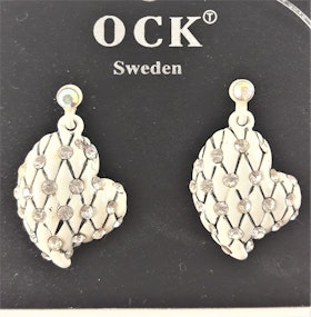 Örhänge i vitt med rutmönster och strass