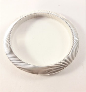 Armband i metall, slätt, vitguldsfärgat