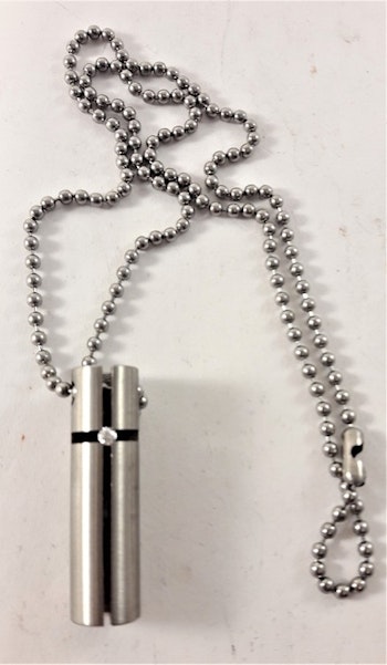 Halsband med Avlångt Hänge Silverfärg