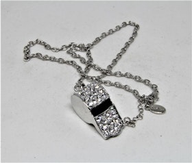 Halsband med Imitations Visselpipa Strass