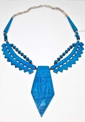 Kort halsband av ben, blått