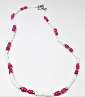 Halsband i ben, vitt och rosa