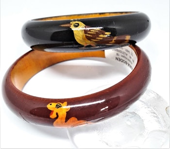 Smalt, stelt armband med målade djur, av trä